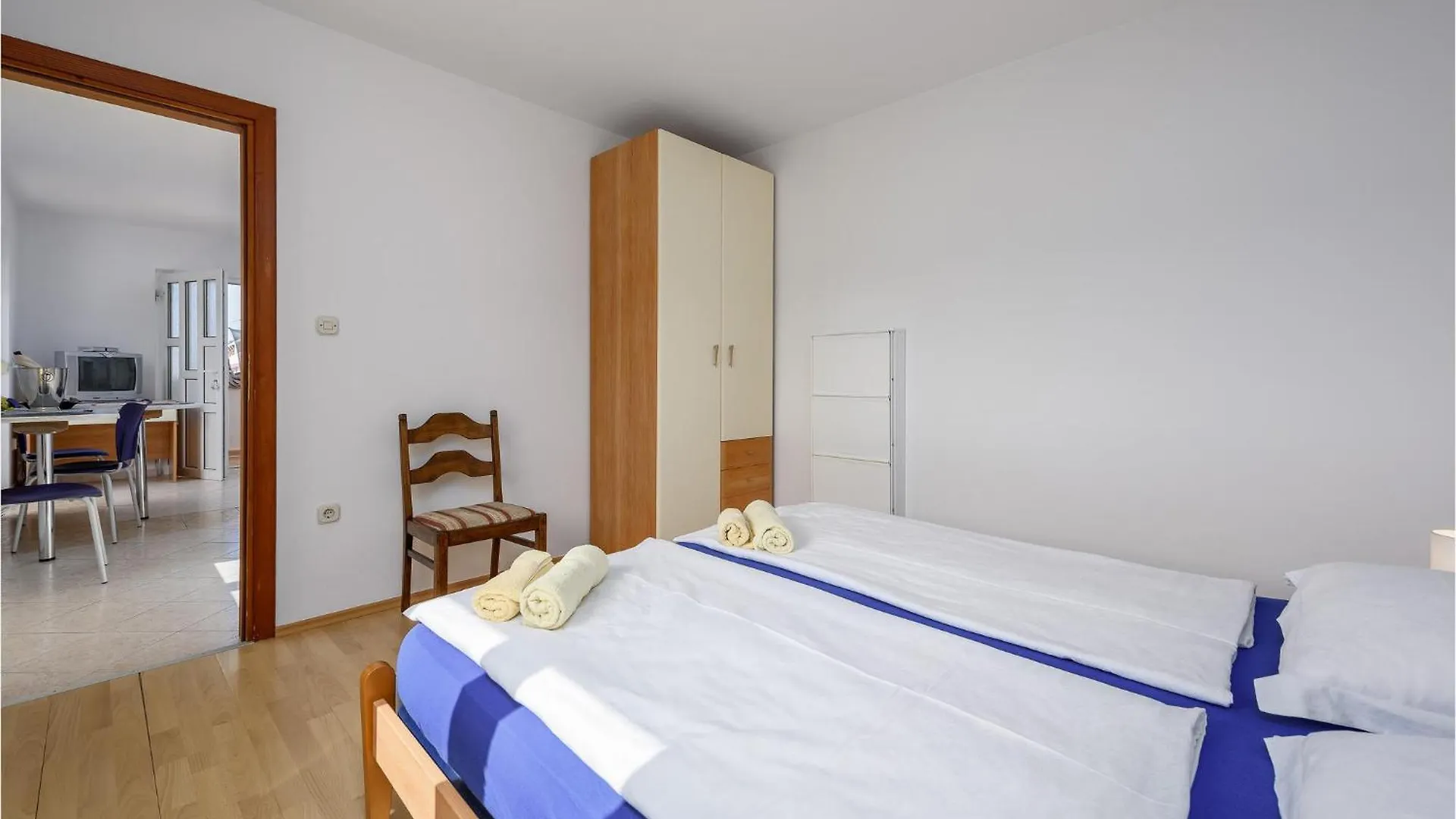 Cozy Apartment In Porec With Wifi